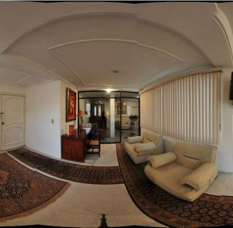 Hotel Cordero กูเอ็งกา ภายนอก รูปภาพ