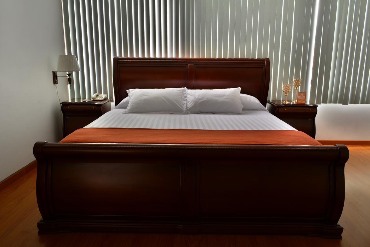 Hotel Cordero กูเอ็งกา ภายนอก รูปภาพ
